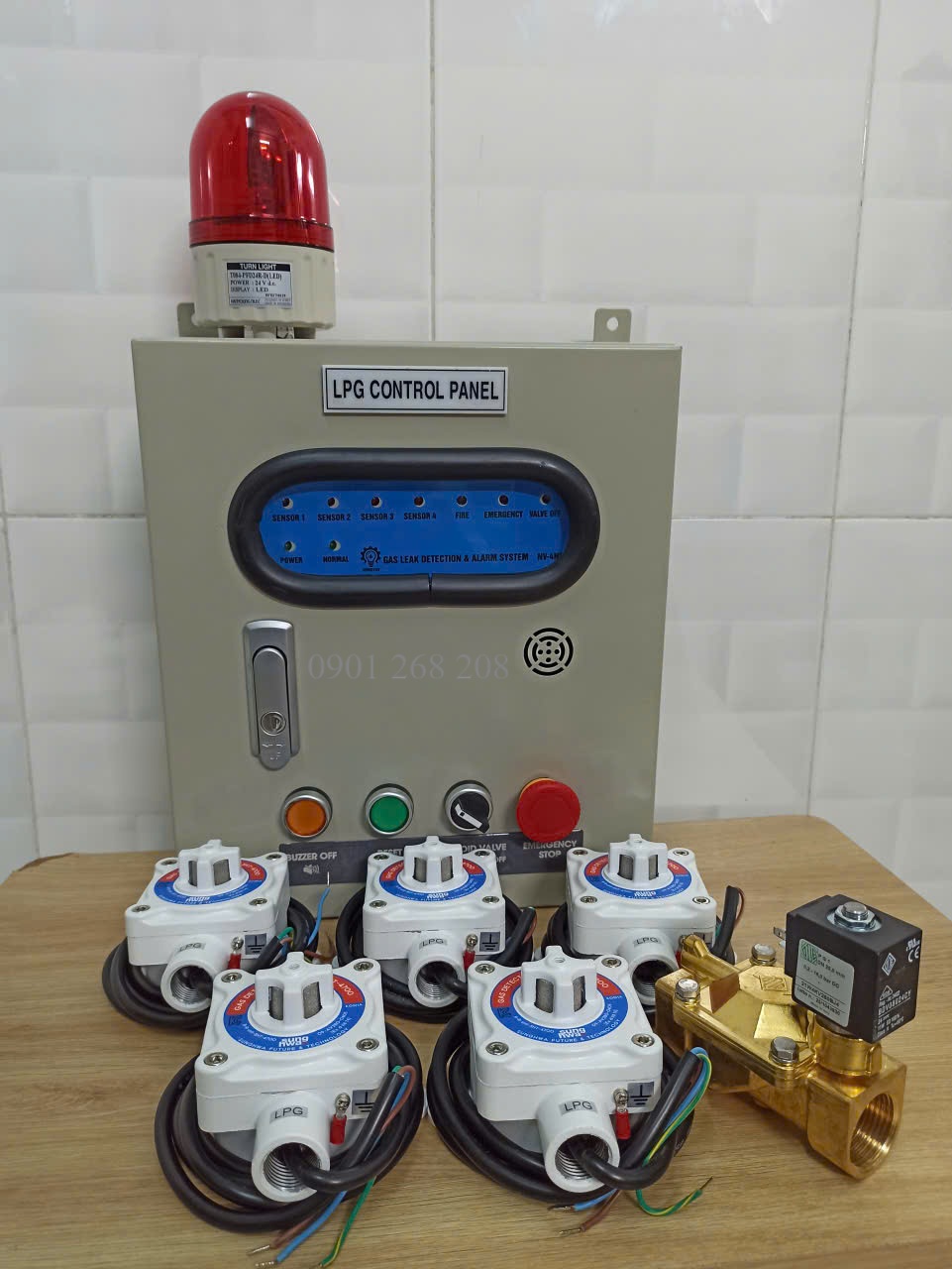 TỦ BÁO RÒ GAS 5 KÊNH ĐẦU DÒ PHÒNG NỔ SUNGHWA